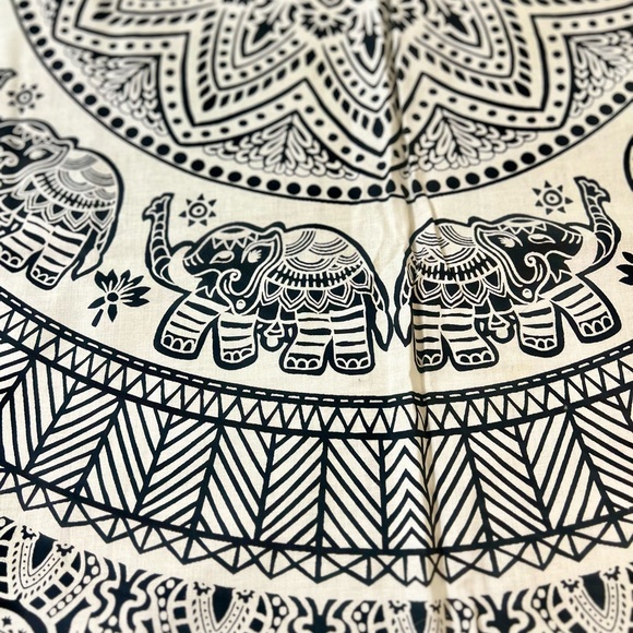 Mandala Lotus Tapestry- 51”x59” - Black & White - Polyester Material - Picture 6 of 9